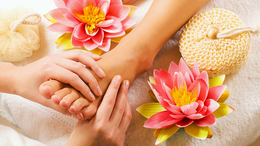 What is Reflexology and How Does it Differ from Massage